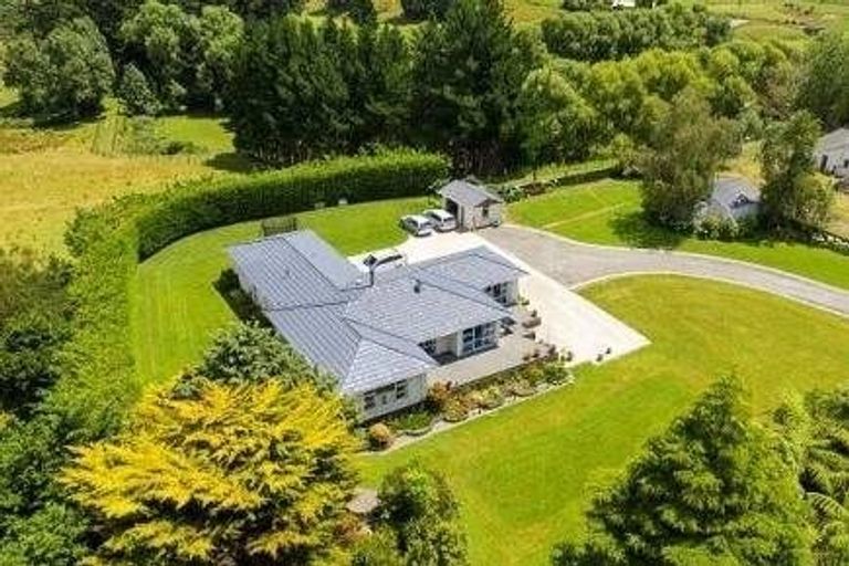 Photo of property in 5 Buckley Road, Shannon, Palmerston North, 4474