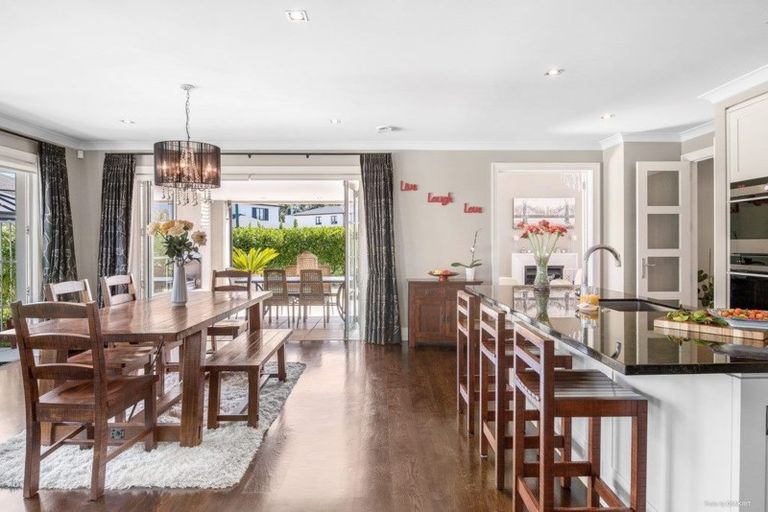 Photo of property in 20 Saint Andrews Way, Albany, Auckland, 0632