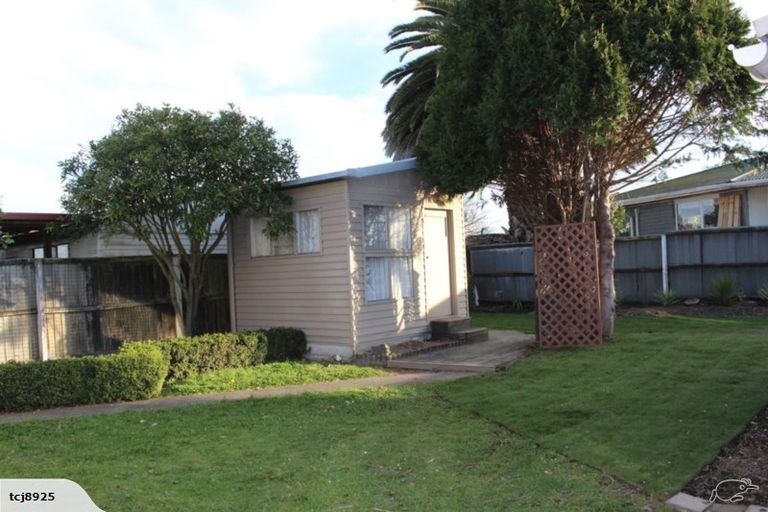 Photo of property in 43 Skerten Avenue, Hornby, Christchurch, 8042