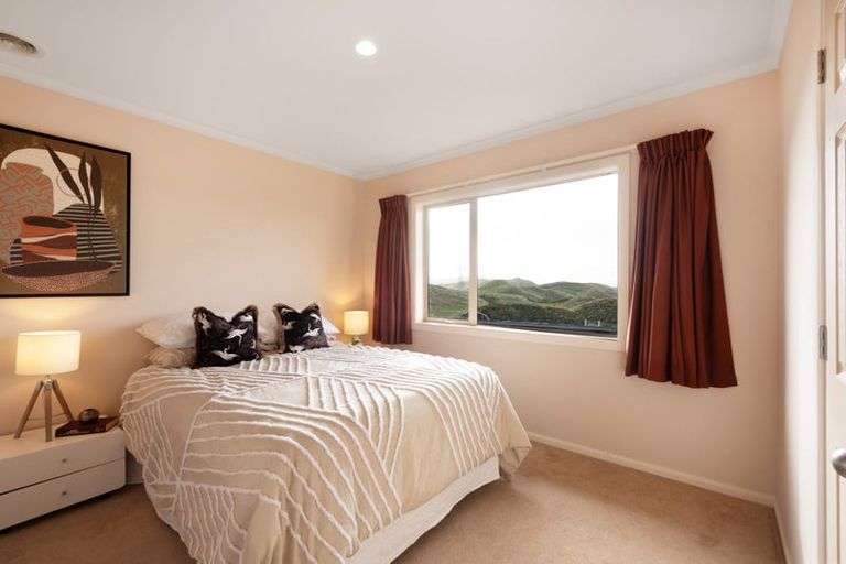 Photo of property in 26 Comber Place, Johnsonville, Wellington, 6037
