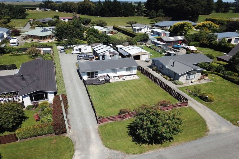 Photo of property in 74 Dalwharn Street, Wallacetown, 9816