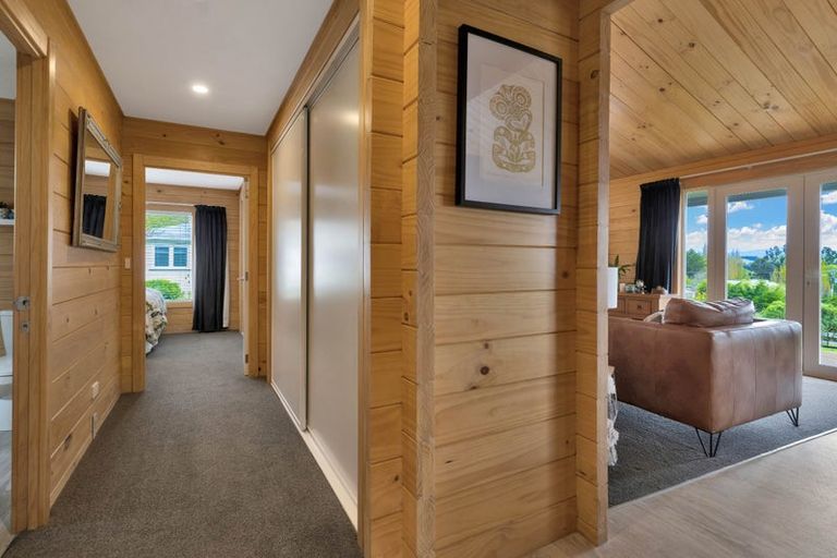 Photo of property in 21 Oxford Street, Waikari, 7420