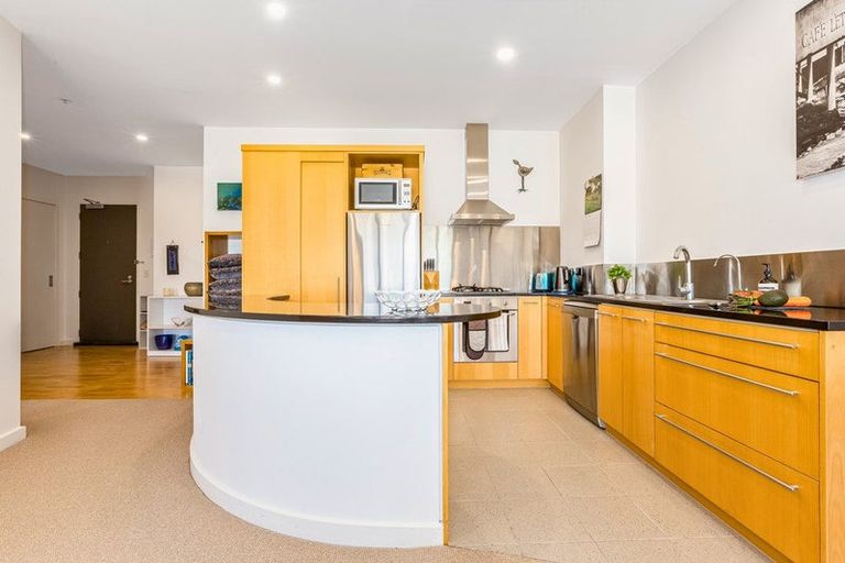 Photo of property in Kate Sheppard Apartments, 8g/42 Molesworth Street, Thorndon, Wellington, 6011