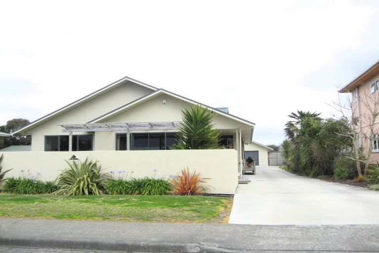 Photo of property in 5 Collison Terrace, Haumoana, 4102