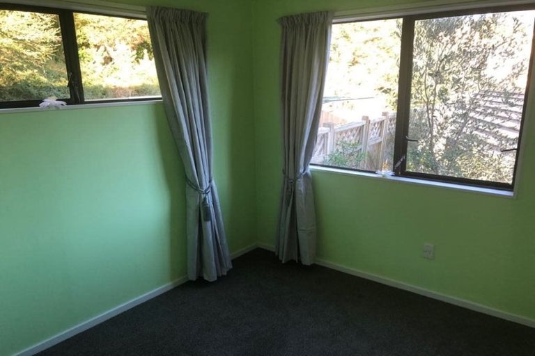 Photo of property in 25 Postgate Drive, Whitby, Porirua, 5024