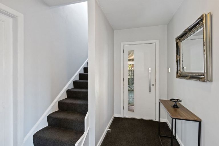 Photo of property in 8 Mappleton Avenue, Burnside, Christchurch, 8053