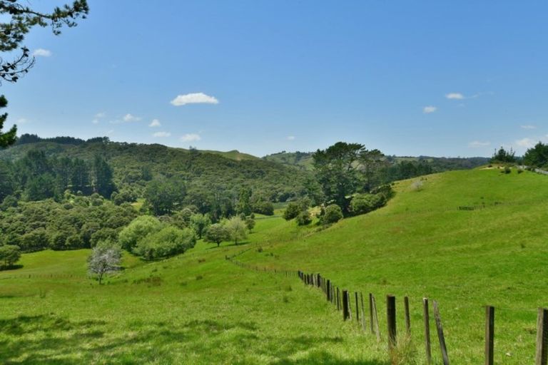 Photo of property in 123 Gatfield Road, Kaukapakapa, 0873