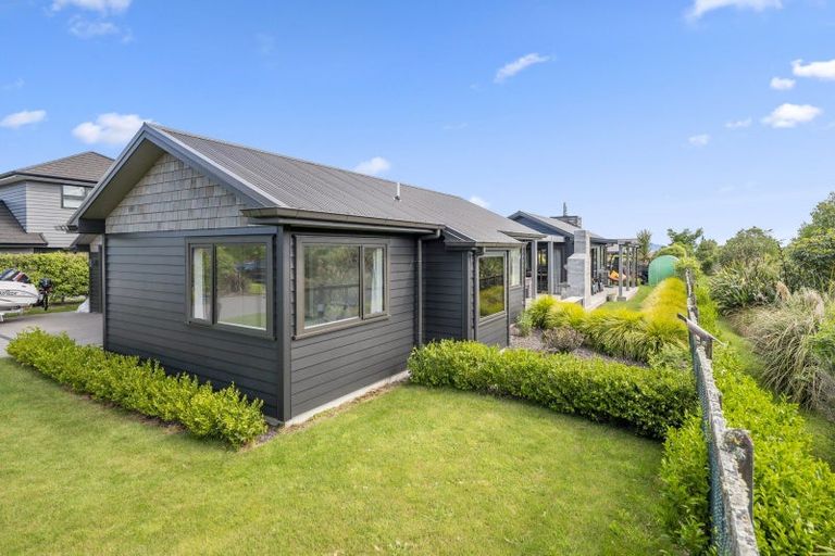 Photo of property in 11 Okaia Drive, Kinloch, Taupo, 3377