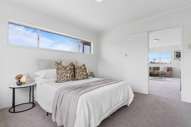 Photo of property in 1/48a Mellons Bay Road, Mellons Bay, Auckland, 2014