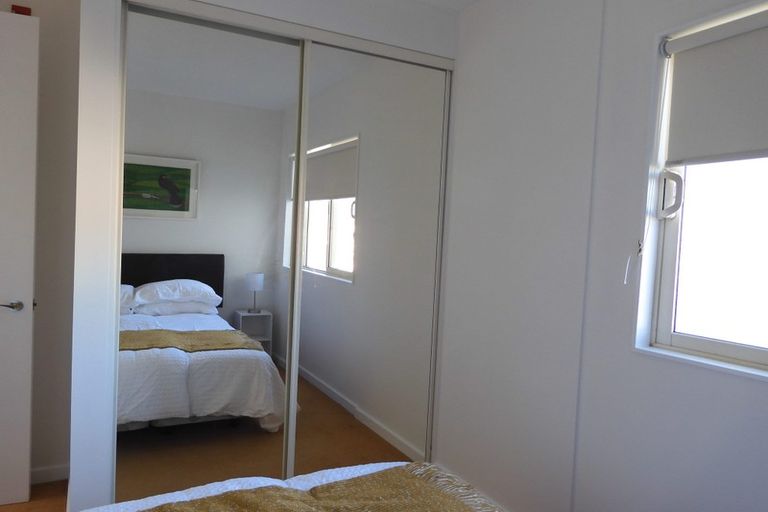 Photo of property in De Vere Apartments, 2/23 Tennyson Street, Te Aro, Wellington, 6011