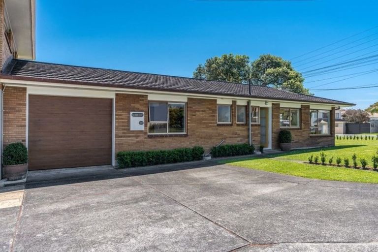 Photo of property in 2/39 Francis Street, Hauraki, Auckland, 0622