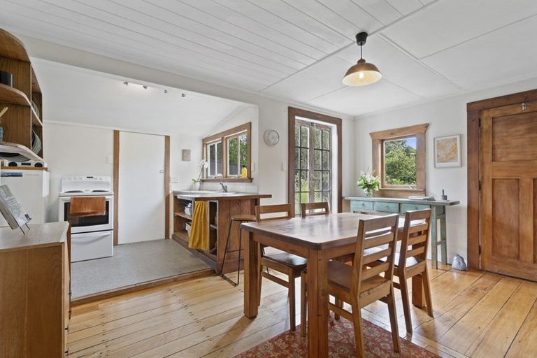 Photo of property in 46 Fox Street, Opunake, 4616