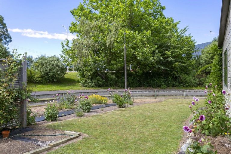 Photo of property in 32 Te Whakarau Street, Turangi, 3334