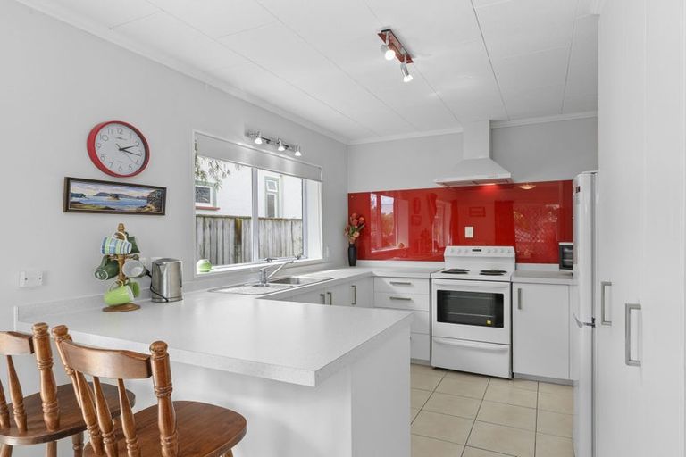 Photo of property in 52 Pine Avenue, Ebdentown, Upper Hutt, 5018