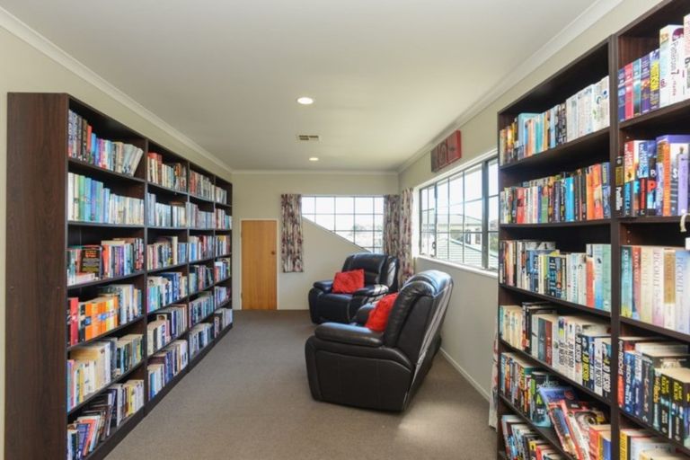 Photo of property in 14 Kingsgate Lane, Havelock North, 4130