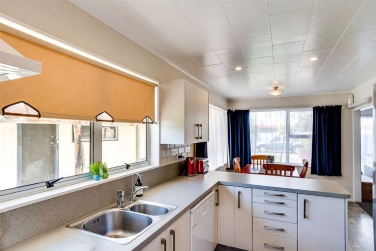 Photo of property in 22 Norfolk Street, Tamatea, Napier, 4112