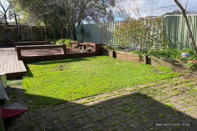 Photo of property in 9 Campile Close, East Tamaki, Auckland, 2016