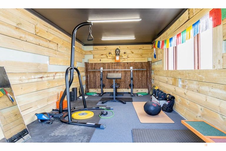 Photo of property in 43 Rhodes Street, Waimate, 7924