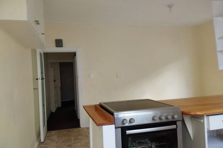 Photo of property in 199 Onepu Road, Lyall Bay, Wellington, 6022
