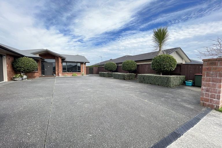 Photo of property in 35 Aquila Crescent, Rototuna North, Hamilton, 3210