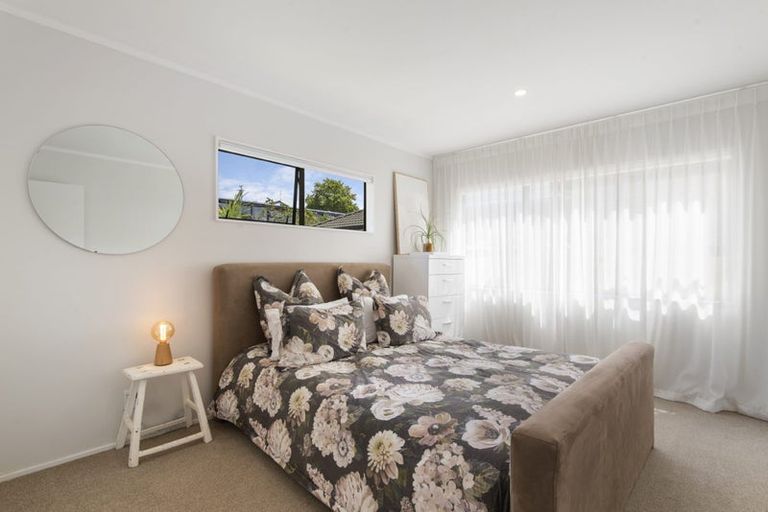 Photo of property in 2/26 Corunna Road, Milford, Auckland, 0620