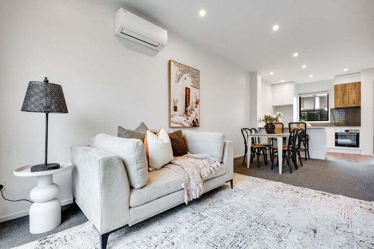 Photo of property in 74 Glidepath Road, Hobsonville, Auckland, 0616