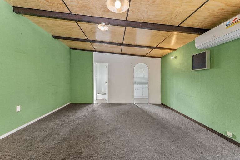 Photo of property in 10 Neri Crescent, Pomare, Rotorua, 3015