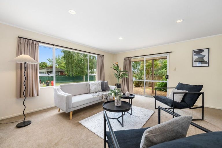 Photo of property in 12 Humphries Place, Awapuni, Palmerston North, 4412