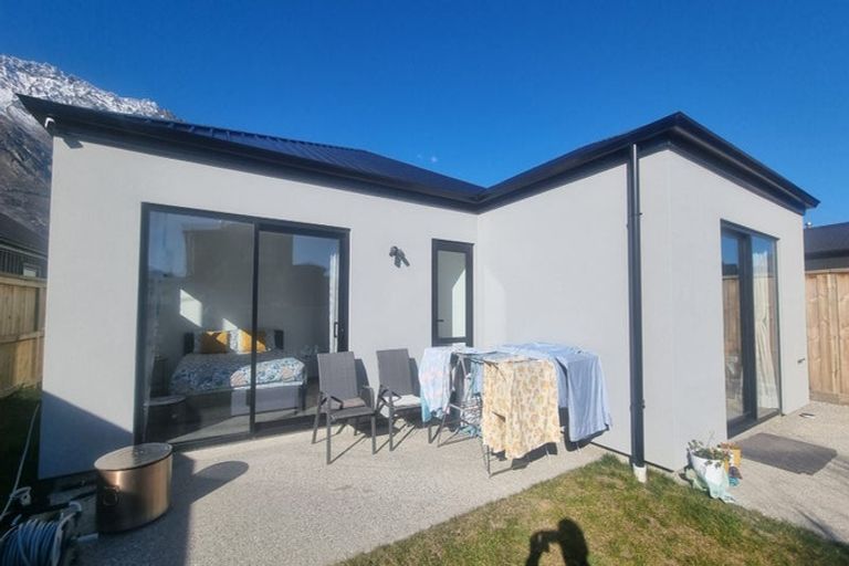 Photo of property in 6 Collie Road, Jacks Point, 9371