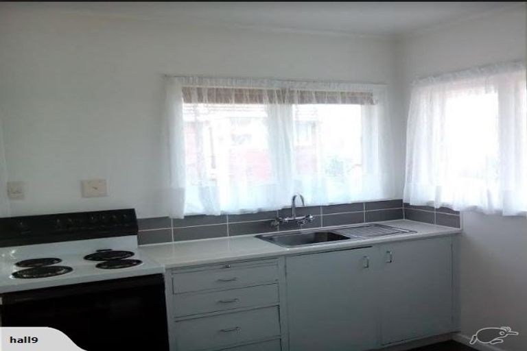 Photo of property in 1/19 Ellen Avenue, Hillcrest, Auckland, 0627