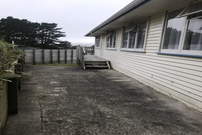 Photo of property in 92 Ironside Road, Johnsonville, Wellington, 6037