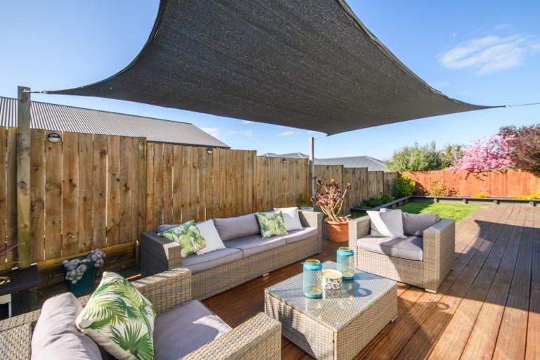 Photo of property in 14 Stonebridge Heights, Feilding, 4702