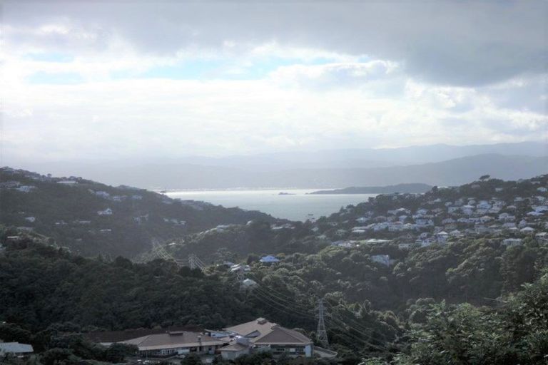 Photo of property in 1/10 Downing Street, Crofton Downs, Wellington, 6035