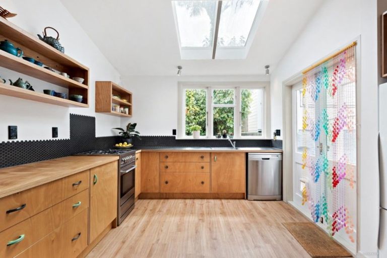 Photo of property in 113 Mein Street, Newtown, Wellington, 6021