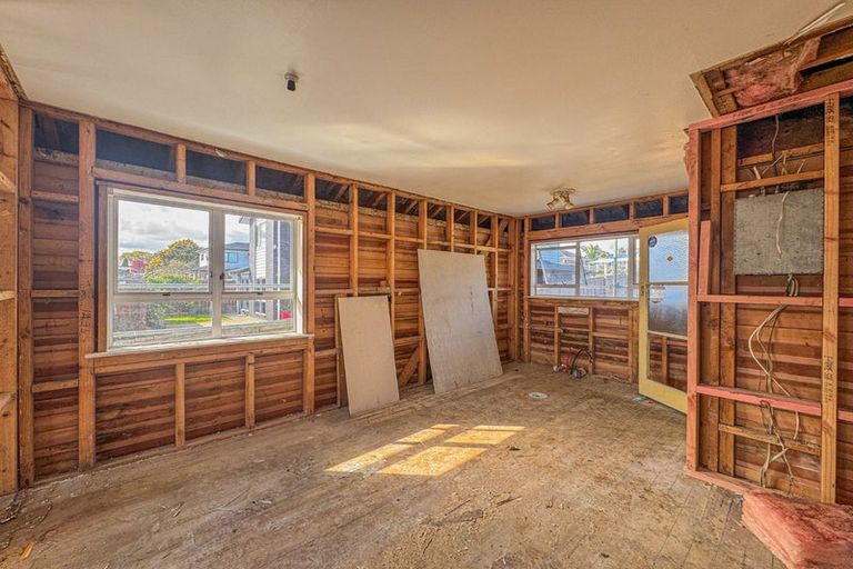 Photo of property in 18 Lochinver Road, Papatoetoe, Auckland, 2025