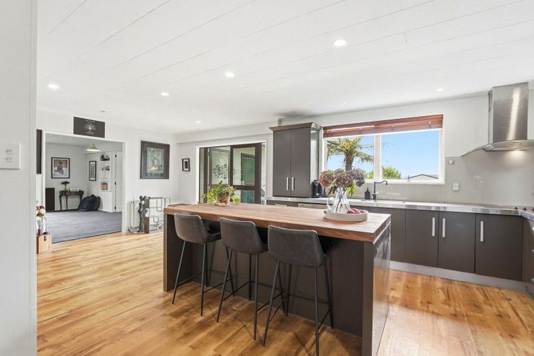 Photo of property in 41 Edward Street, Pahiatua, 4910