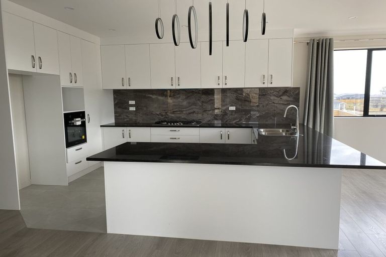 Photo of property in 12 Te Aramanu Crescent, Papakura, 2110