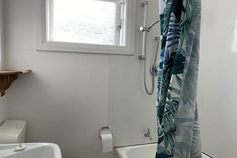 Photo of property in 98 Majoribanks Street, Mount Victoria, Wellington, 6011