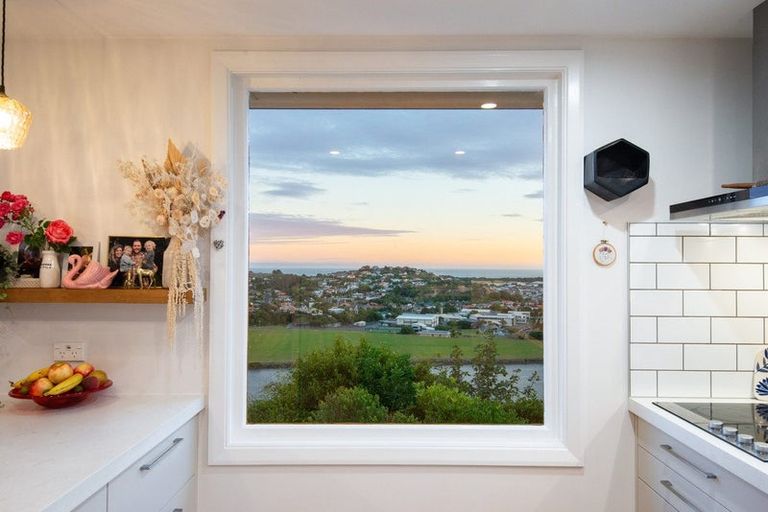Photo of property in 49 Glendevon Place, Vauxhall, Dunedin, 9013