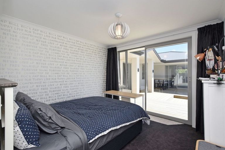 Photo of property in 8 Allan Street, Otatara, Invercargill, 9879