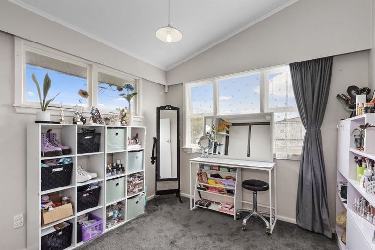 Photo of property in 69 Veitches Road, Casebrook, Christchurch, 8051