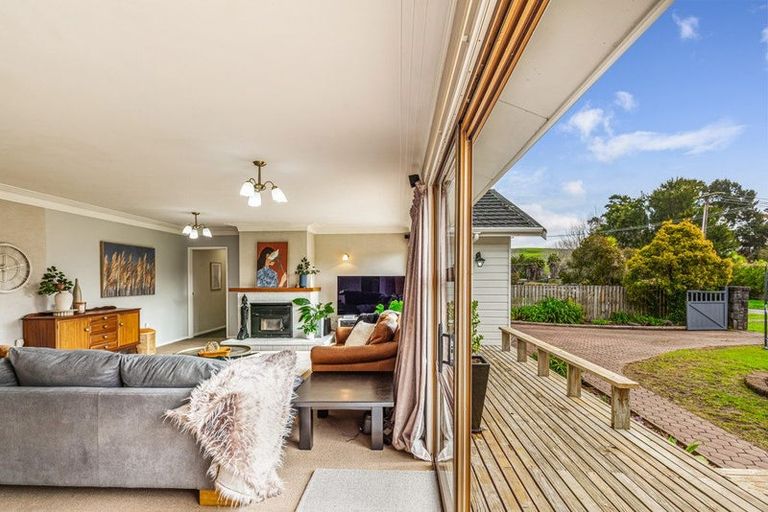 Photo of property in 40 Waikoukou Valley Road, Waimauku, 0812