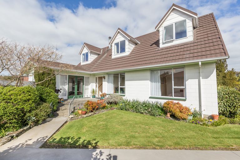 Photo of property in 12 Chevy Place, Hoon Hay, Christchurch, 8025