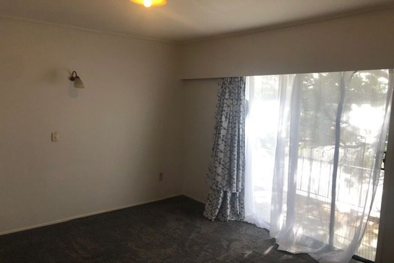 Photo of property in 1/26 Velma Road, Hillcrest, Auckland, 0627