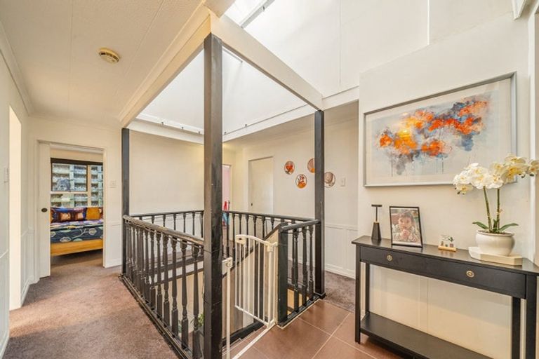 Photo of property in 110 Holborn Drive, Stokes Valley, Lower Hutt, 5019