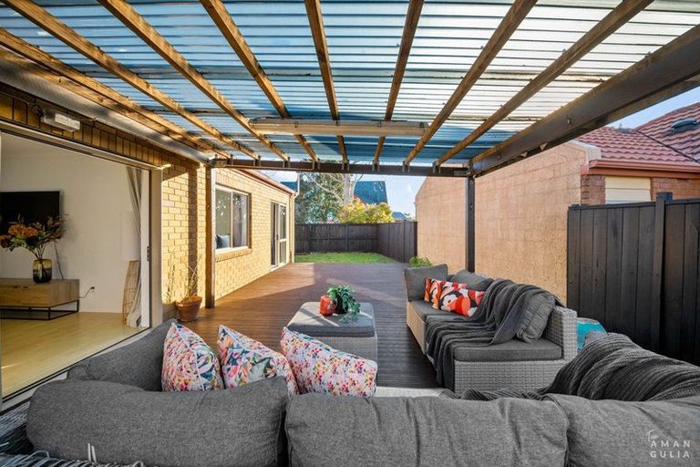 Photo of property in 2 Kilmarnock Avenue, Ranui, Auckland, 0612