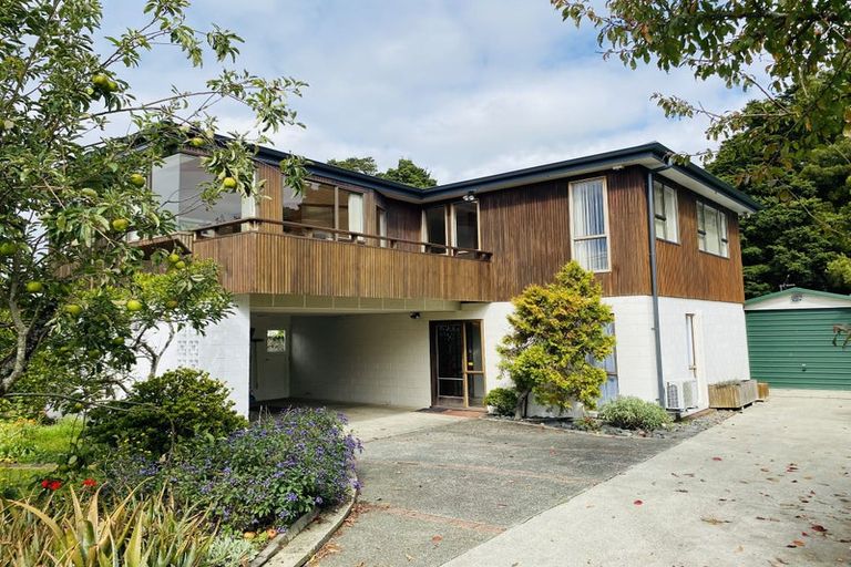 Photo of property in 11a Hillcrest Grove, Hillpark, Auckland, 2102