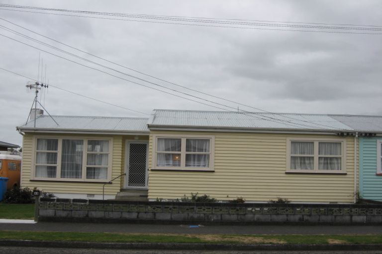 Photo of property in 53 Wilton Street, Levin, 5510