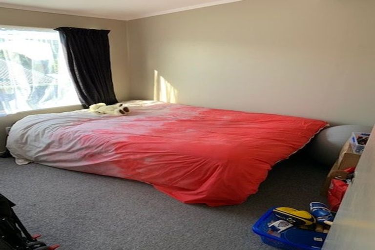 Photo of property in 3/49 Apu Crescent, Lyall Bay, Wellington, 6022