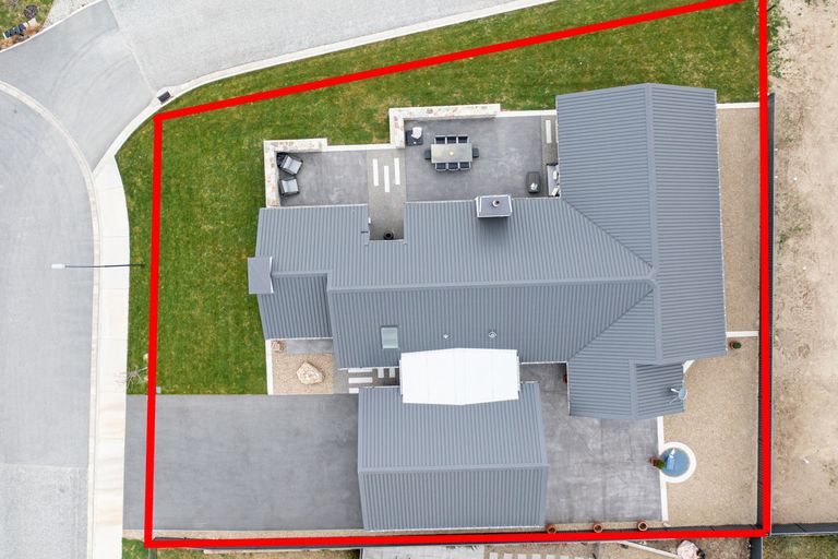 Photo of property in 10 Willoughby Place, Clyde, 9330